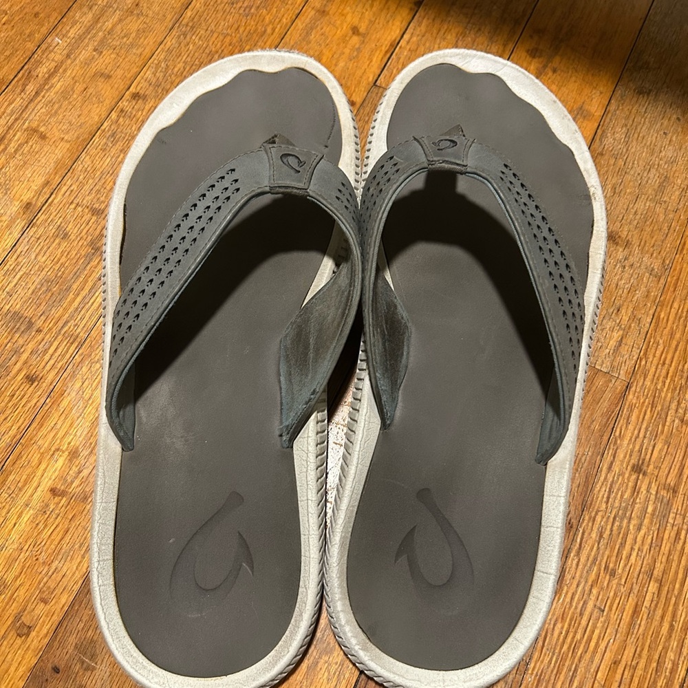 OluKai Gray and White Men's Flip-Flops
